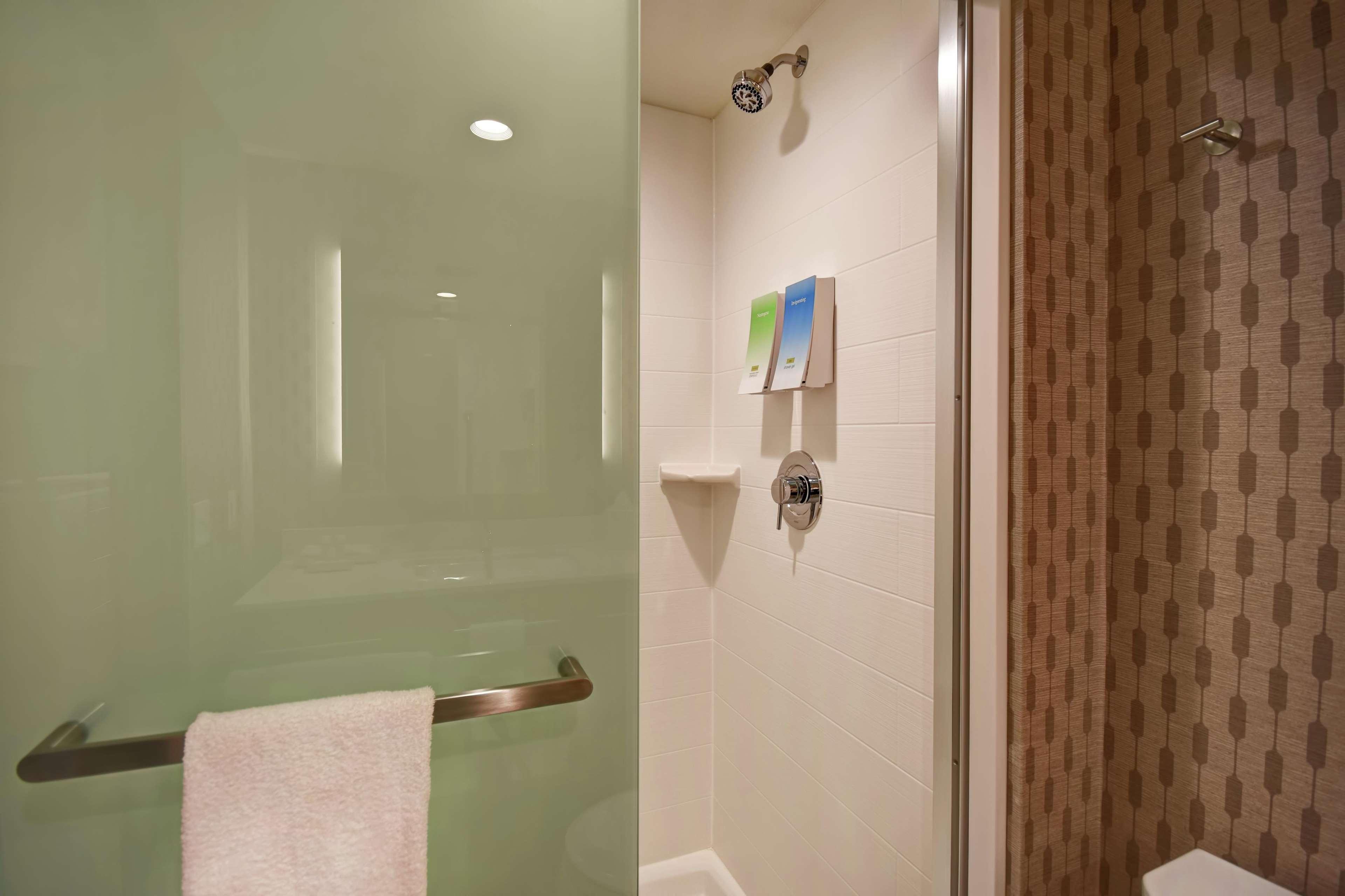 Home2 Suites By Hilton Victorville Eksteriør billede