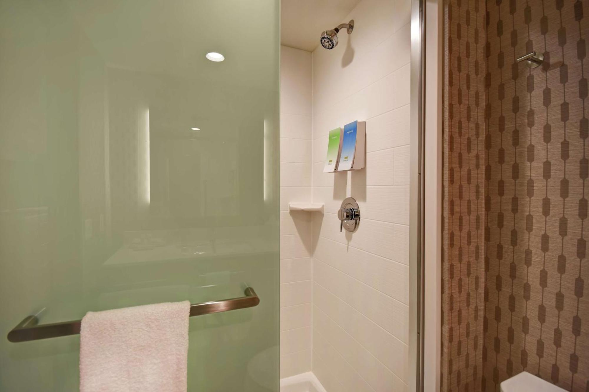 Home2 Suites By Hilton Victorville Eksteriør billede